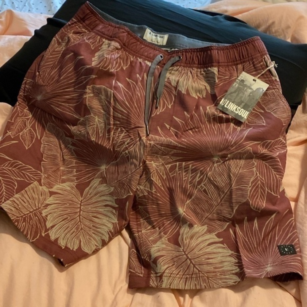 Linksoul Men's Tropical Print Shorts - Brown and Cream